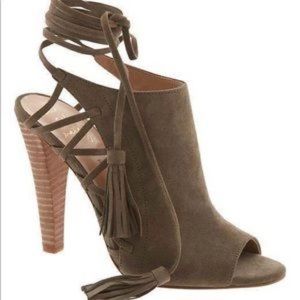 Banana Republic Brown Lace-Up Sandals
